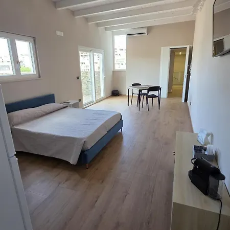 Raggio Di Sole 5 P4 Apartament *